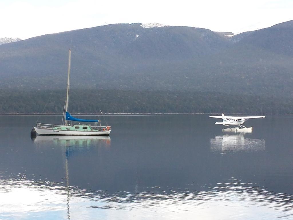 Alpine Rock B&B Te Anau Exterior photo